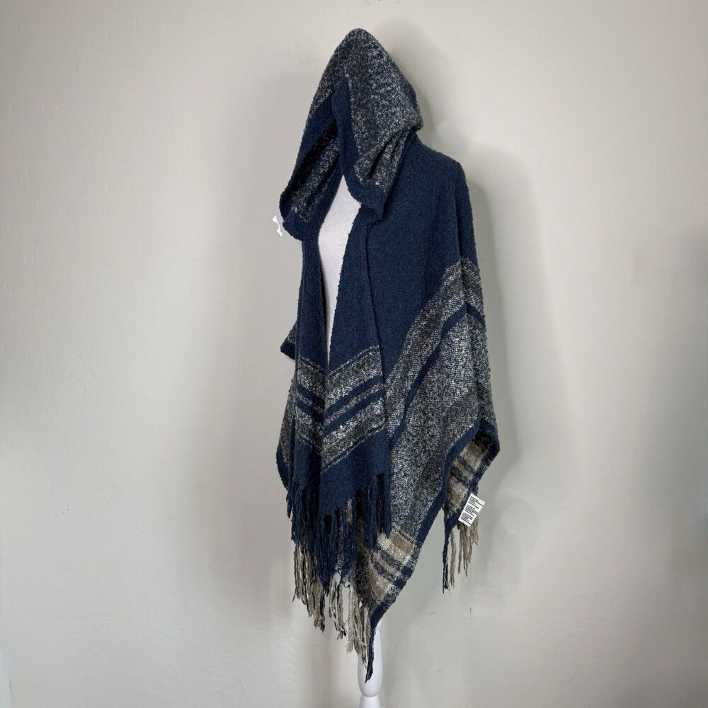 Simply Noelle Hooded Fringe Wrap Poncho Blue Plaid Check Boho Cozygirl Layering